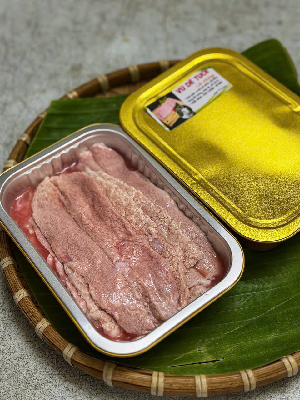 Vú dê tươi