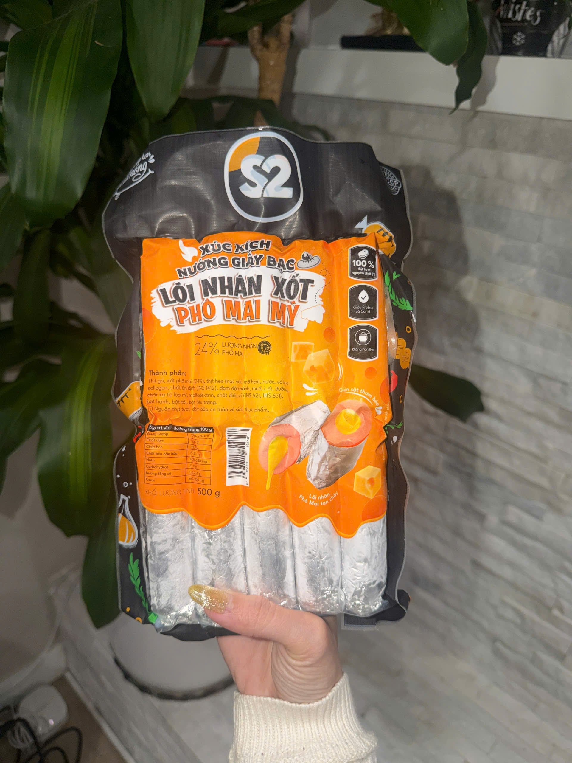XÚC XÍCH NƯỚNG GIẤY BẠC LÕI NHÂN XỐT PHÔ MAI MỸ